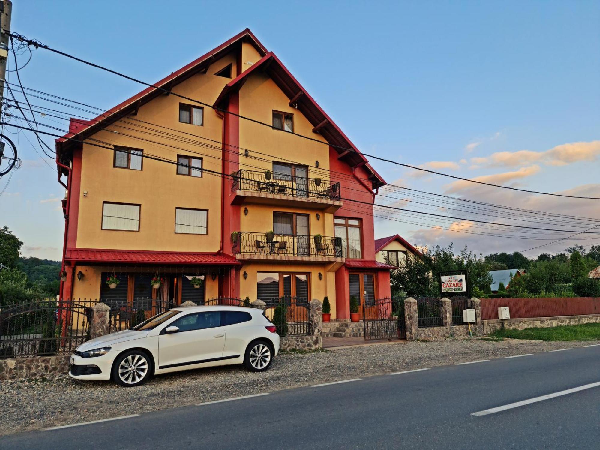 Отель Casa Leu Куртя-де-Арджеш Экстерьер фото